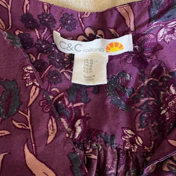 C&C California Plum Floral Blouse - Picture 2 of 4